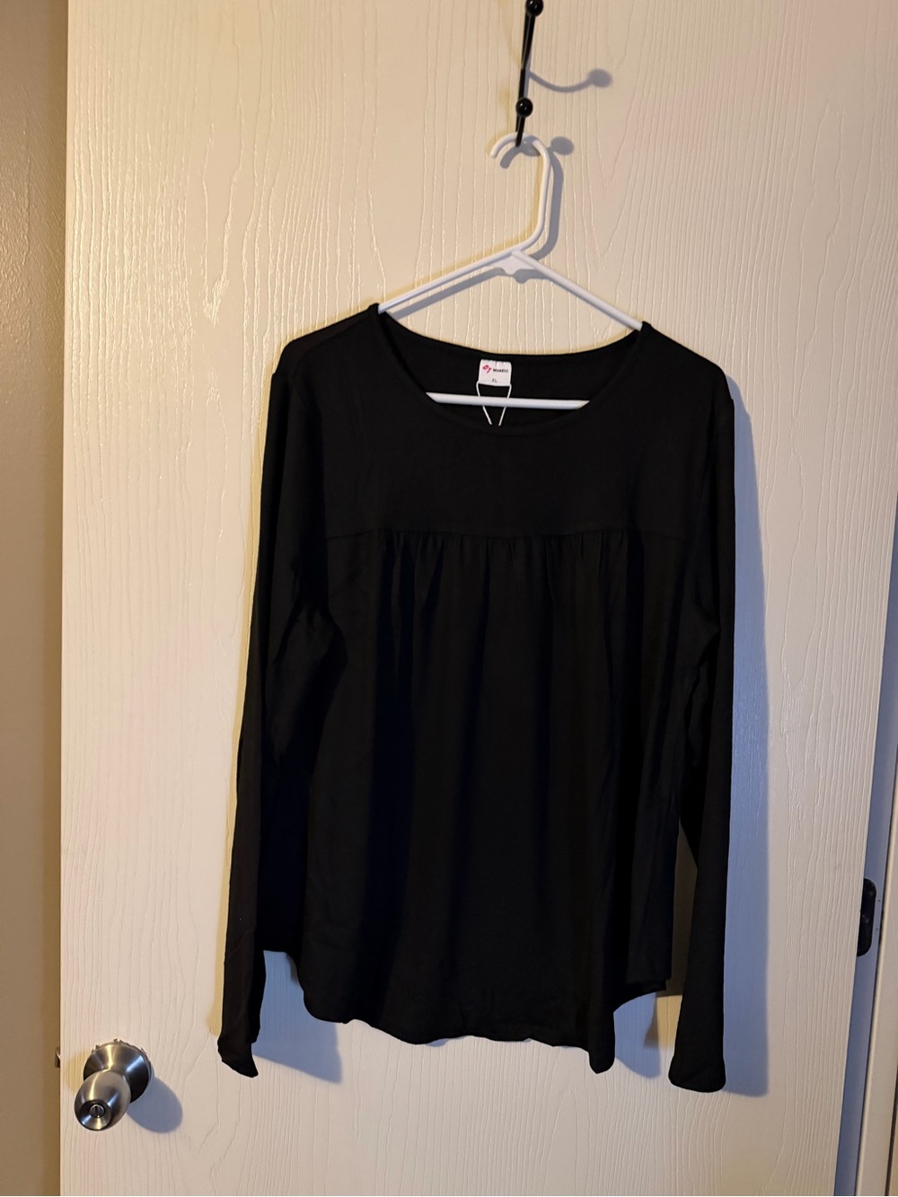 Wiholl Women’s Black Long-Sleeve Scoop Neck Top Size XL NWT